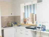 Izdavanje,  poslovni prostor, 76m2, Uciteljsko Naselje, Zvezdara, Beograd