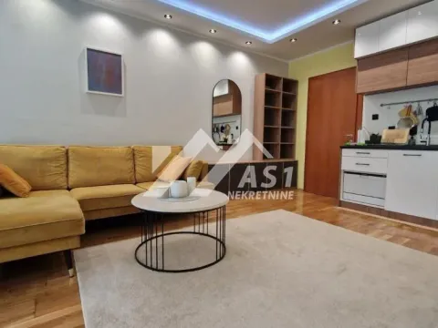 Izdavanje, jednosoban stan, 38m², Centar, Novi Sad - image 2