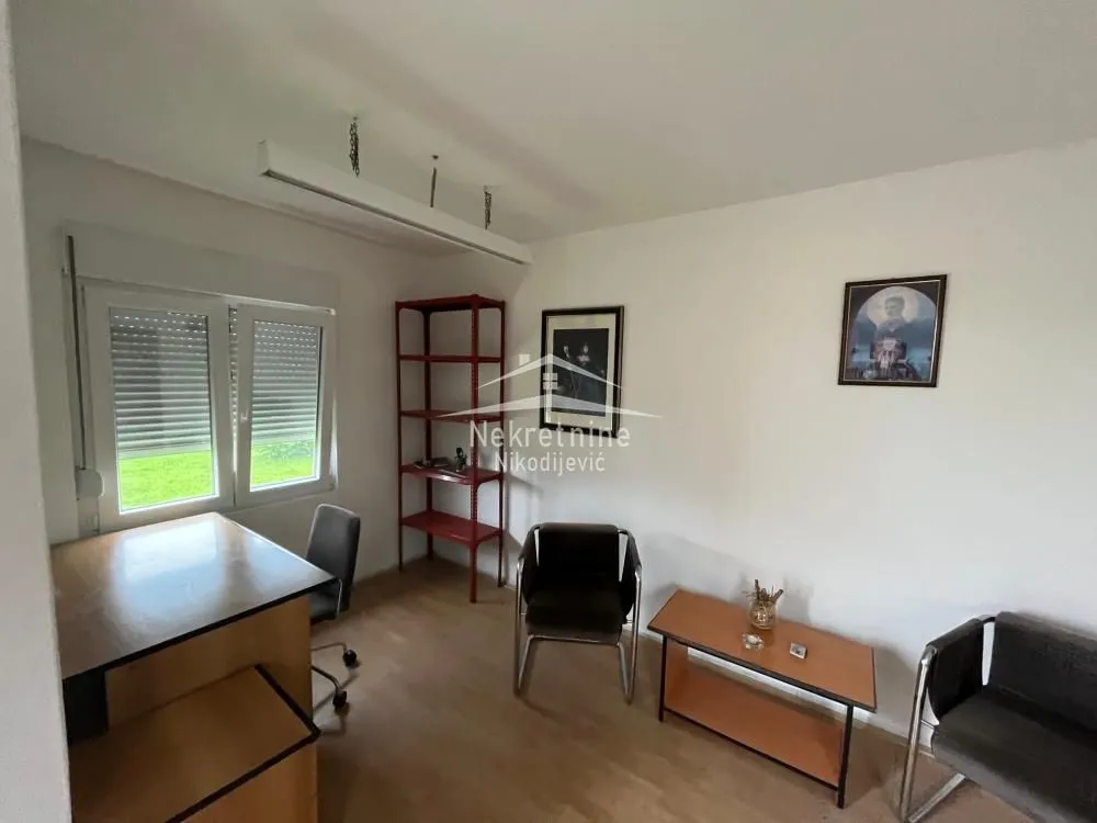 Rent, office space, 240m², Arnajevo, Barajevo