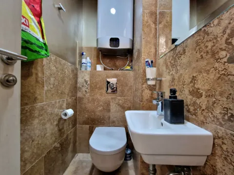 Izdavanje, dvosoban stan, 85m², Budva, Crna Gora - image 17