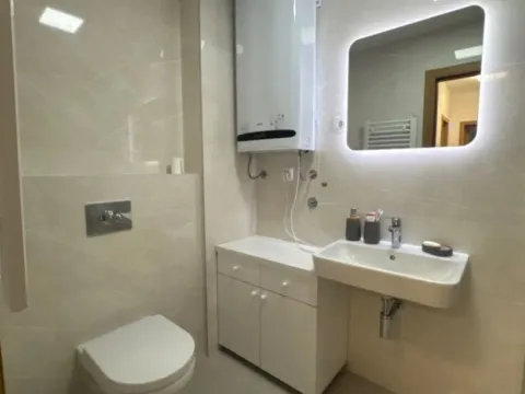 Izdavanje, dvosoban stan, 72m², New City, Podgorica - image 13