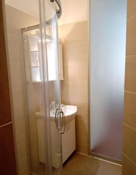Rent, office space, 90m², Cvetni Trg, Vračar Sve Podlokacije