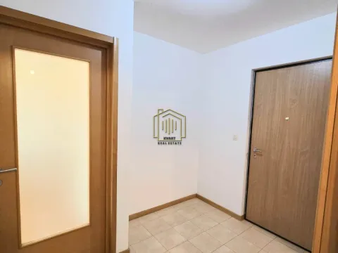 Sale, two bedroom apartment, 64m², Stari Aerodrom, Podgorica - image 2