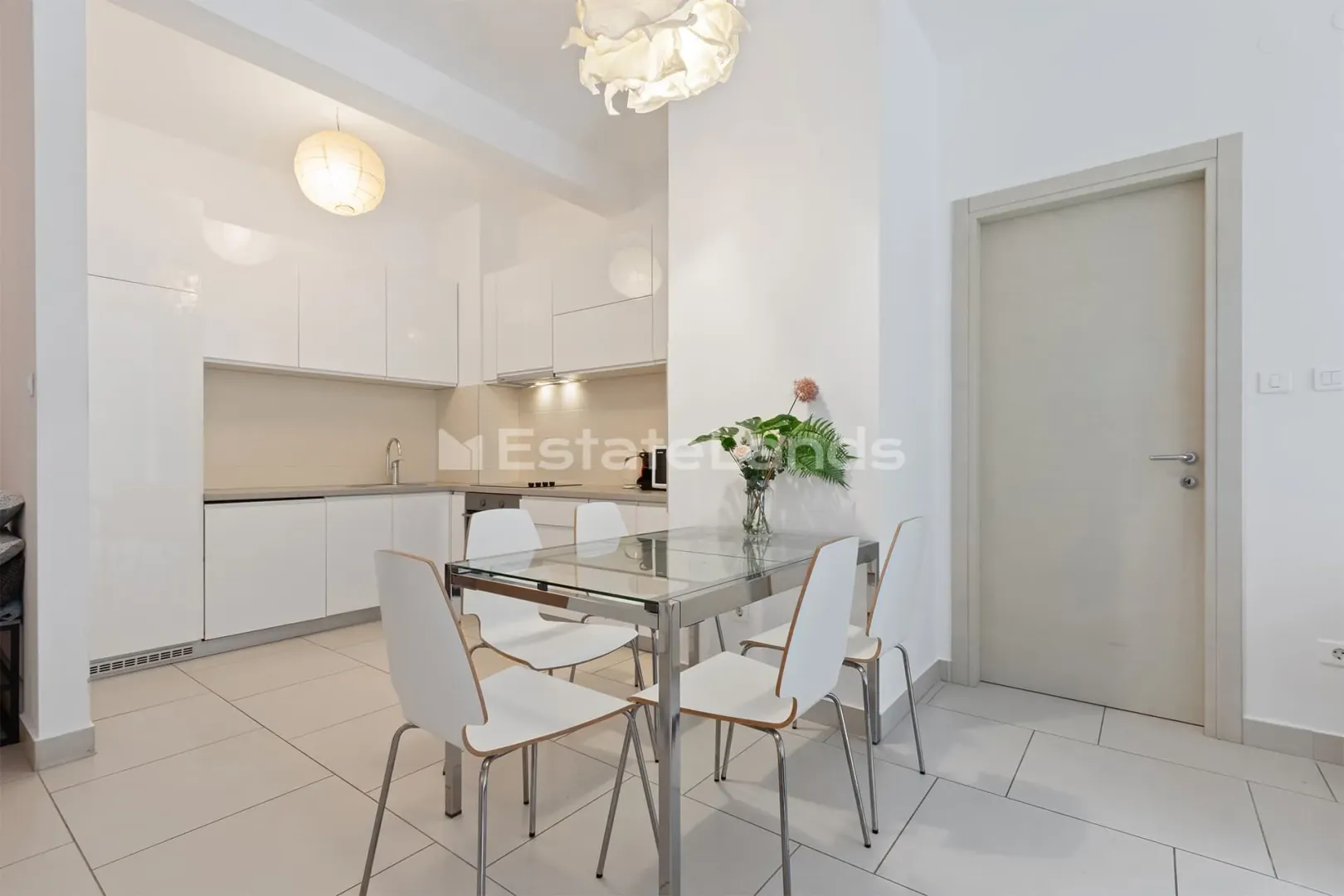 Prodaja, trosoban stan, 97m², Morinj, Kotor