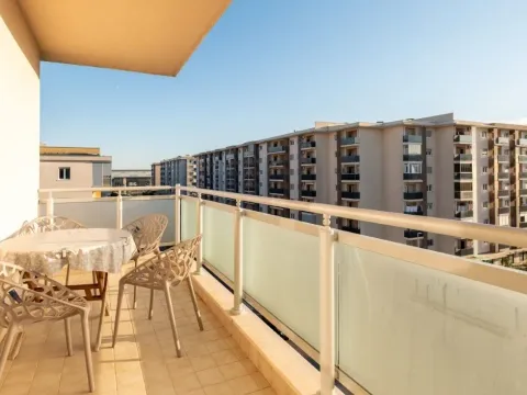 Izdavanje, dvosoban stan, 88m², City Kvart, Podgorica - image 15