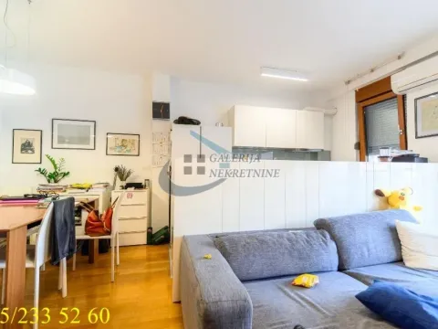 Prodaja, trosoban stan, 65m², Cvetni Trg, Vračar Sve Podlokacije - image 8