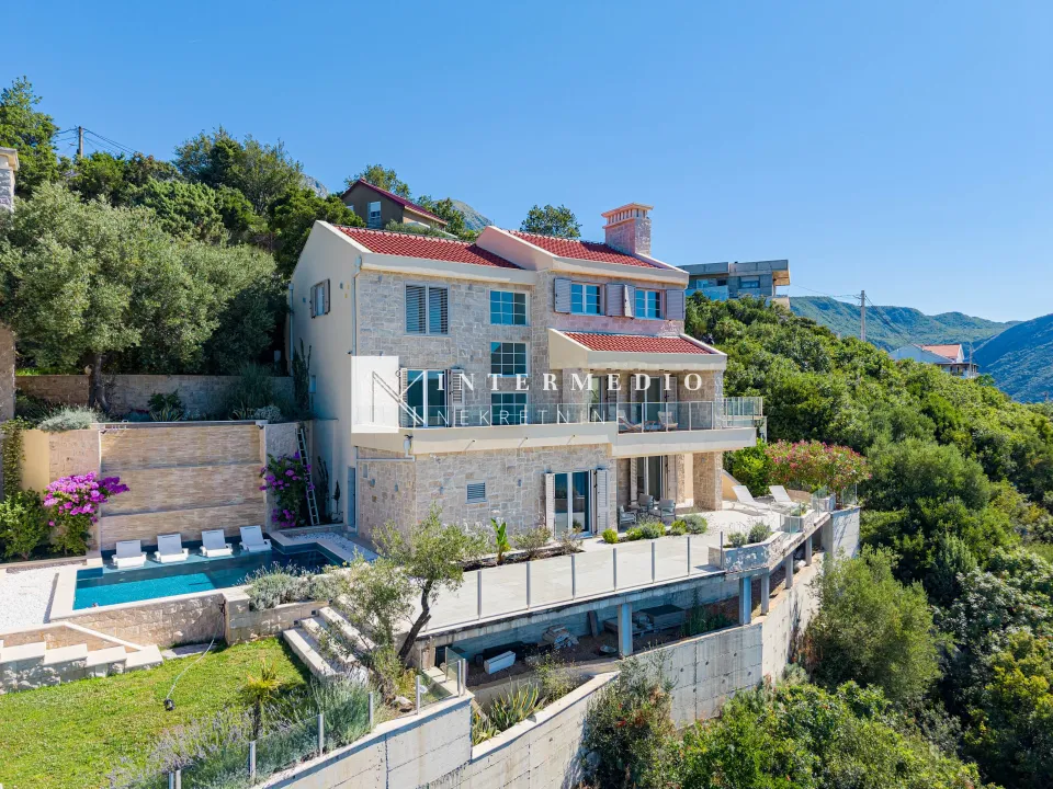 Prodaja, kuća, 338m², Podi, Herceg Novi