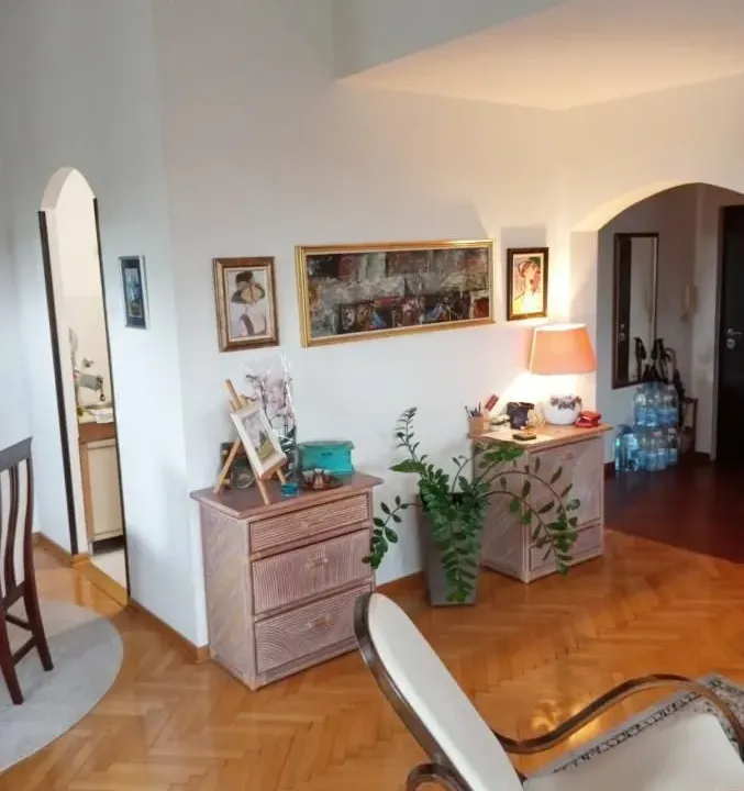 Prodaja, četvorosoban stan, 91m², Miljakovac, Rakovica