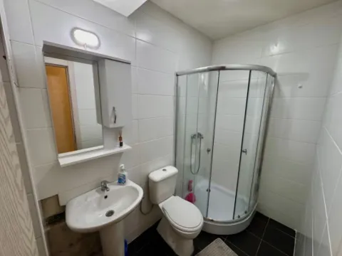 Izdavanje, dvosoban stan, 74m², Ljubović, Podgorica - image 7