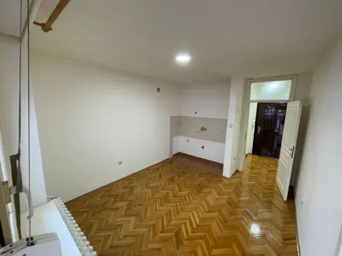 Prodaja, garsonjera, 24m², Centar, Novi Sad - image 7