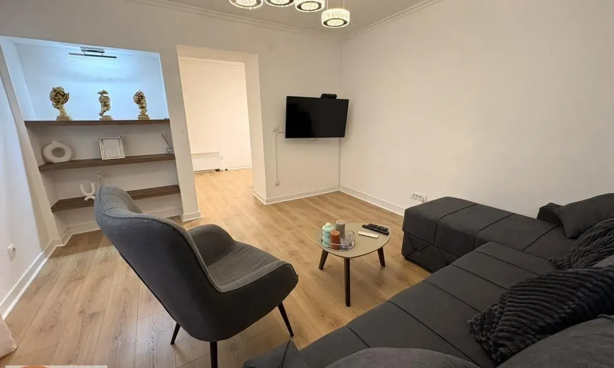 Rent, one bedroom apartment, 33m², Crveni Krst, Beograd