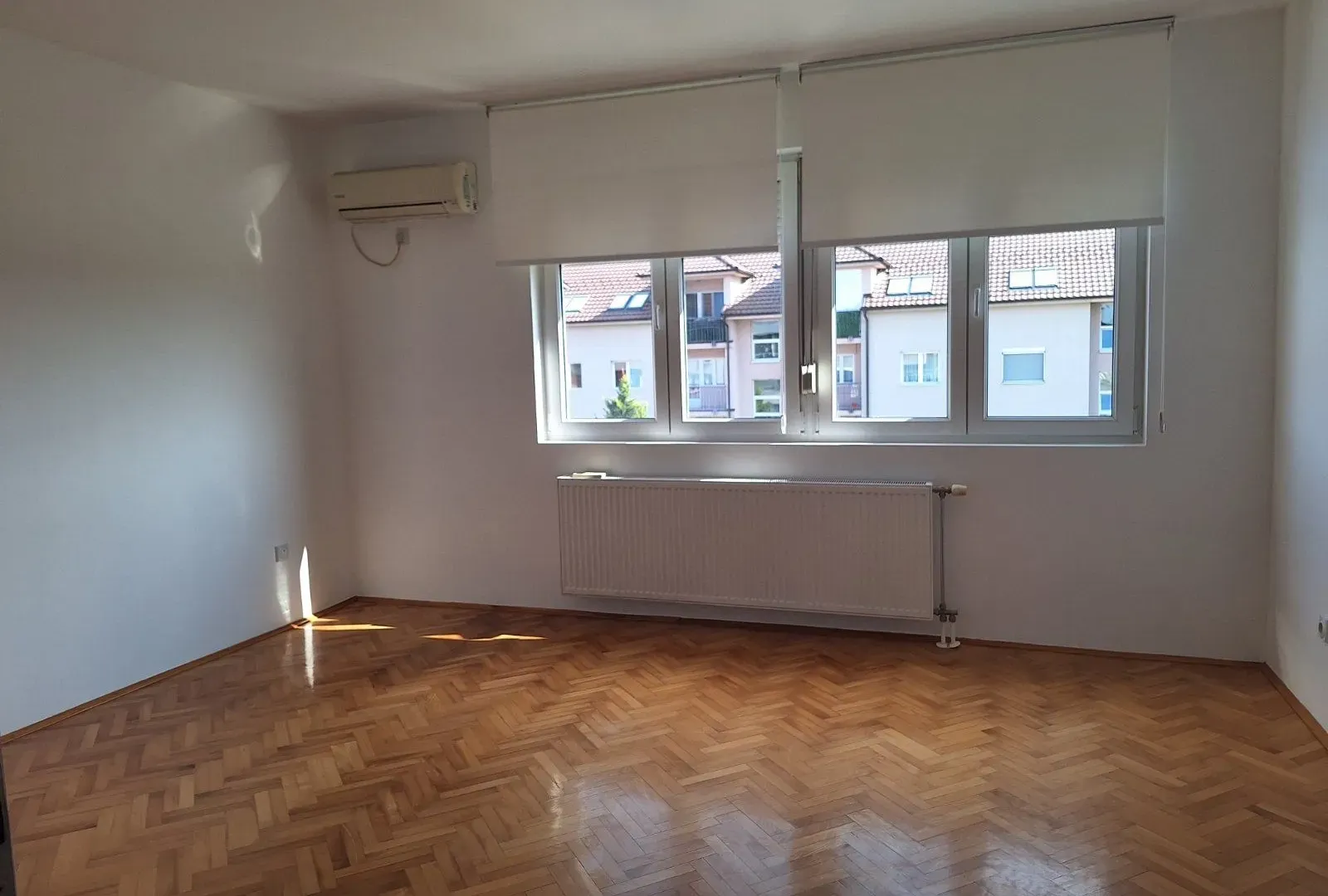 Izdavanje, dvosoban stan, 61m², Aqua park, Jagodina