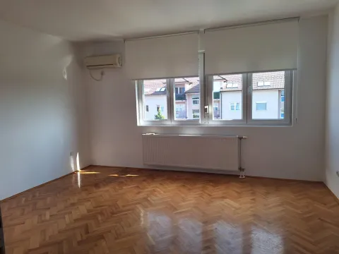 Izdavanje, dvosoban stan, 61m², Aqua park, Jagodina - image 9