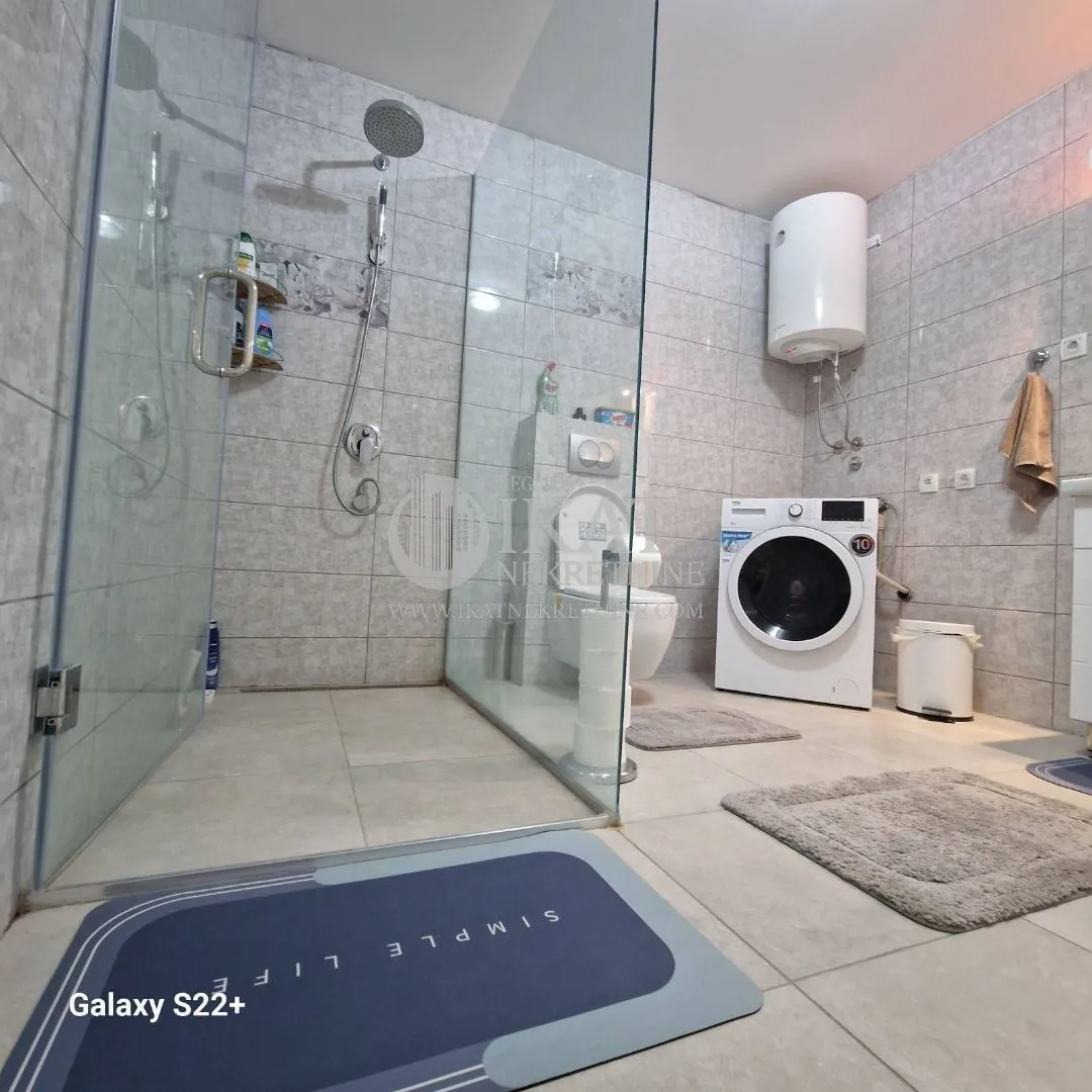Prodaja, četvorosoban stan, 114m², Jajinci, Voždovac Sve Podlokacije