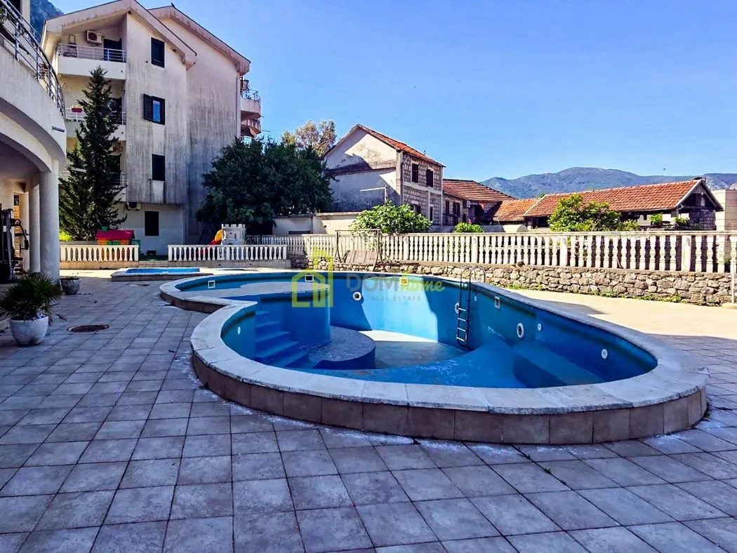 Prodaja, jednosoban stan, 65m², Risan, Kotor