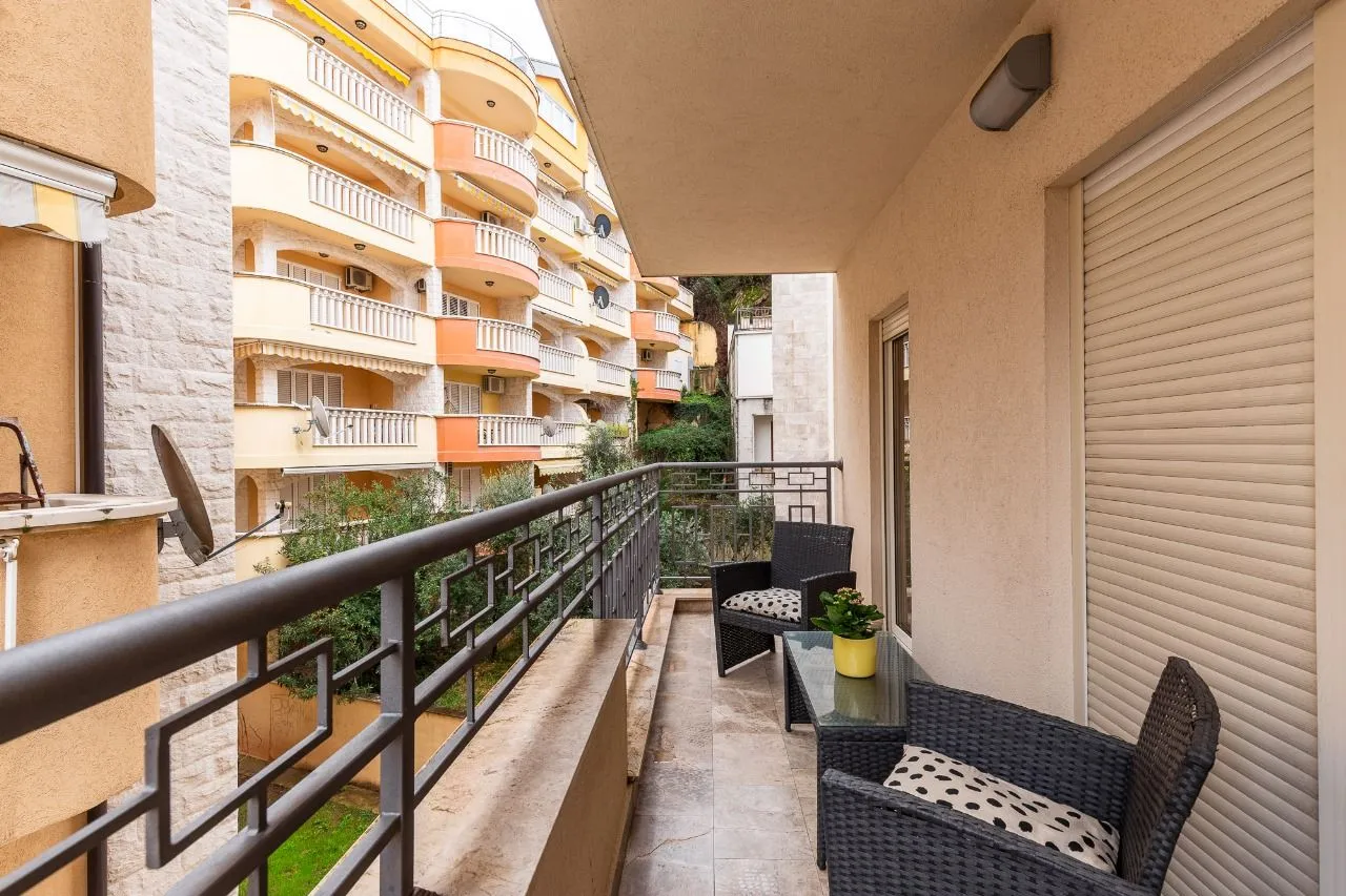 Sale, one bedroom apartment, 74m², Pržno, Budva