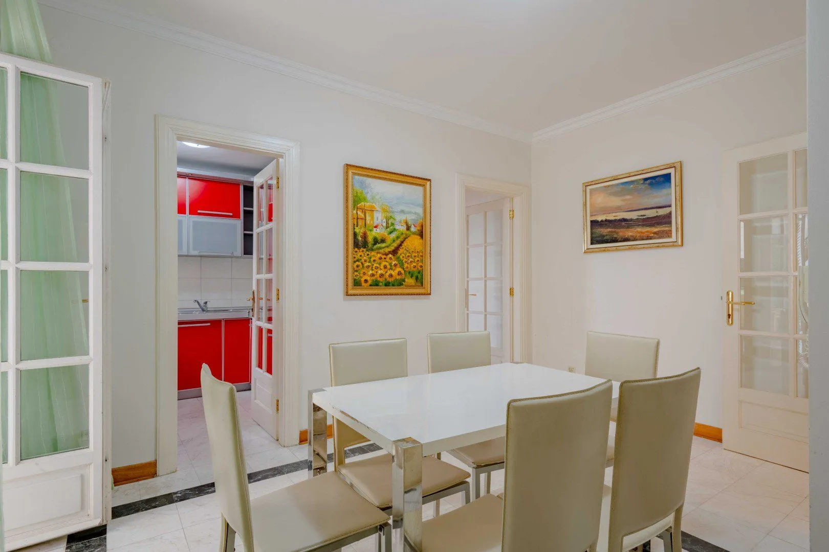 Sale, four bedroom apartment, 131m², Sveti Stefan, Budva
