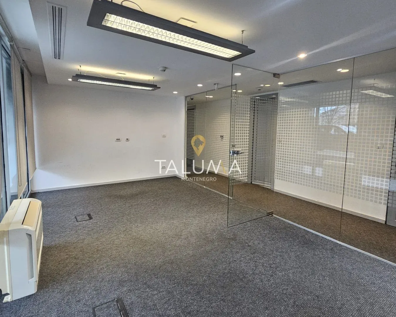 Izdavanje, poslovni prostor, 180m², City Kvart, Podgorica