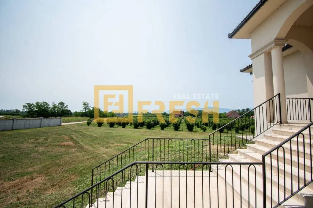 Rent, house, 700m², Zeta, Podgorica