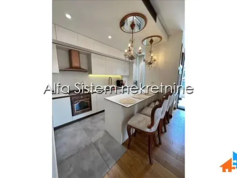 Izdavanje, četvorosoban stan, 147m², Savski Venac, Beograd - image 10