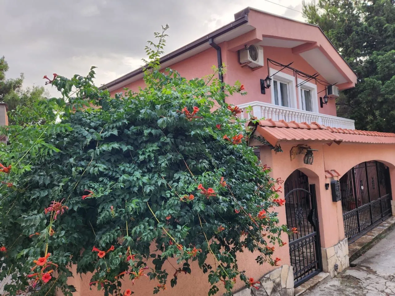 Sale, house, 198m², Šušanj, Bar