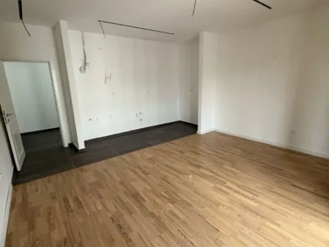 Prodaja, trosoban stan, 90m², Zagorič, Podgorica - image 10