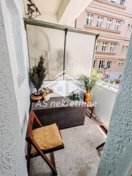 Izdavanje, jednosoban stan, 44m², Slavija, Vračar Sve Podlokacije