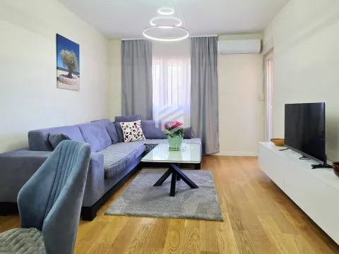 Rent, one bedroom apartment, 49m², Central Point, Podgorica - image 2