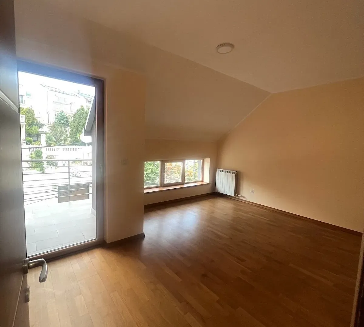 Rent, four bedroom apartment, 115m², Dedinje Sve Podlokacije, Beograd