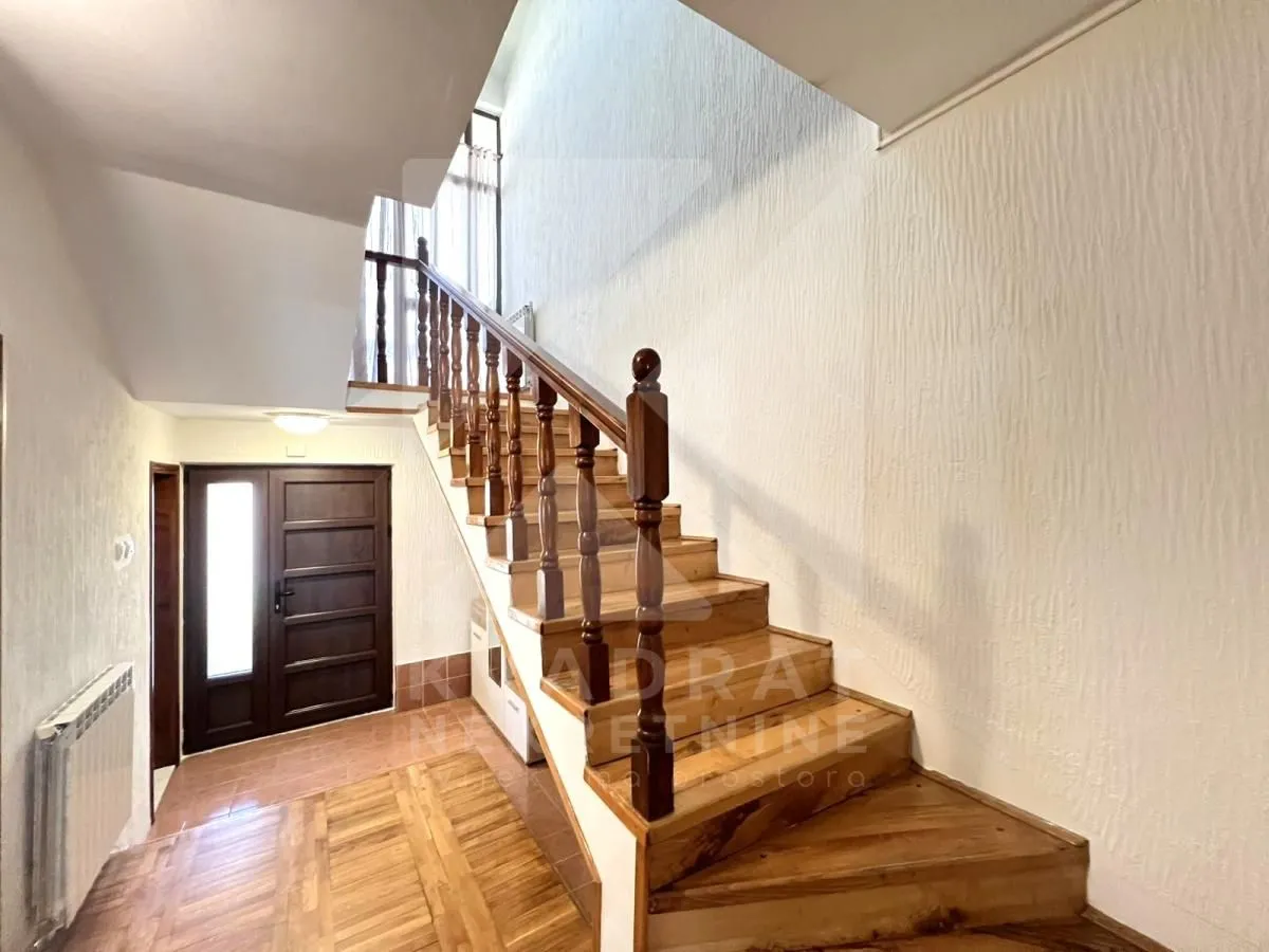 Rent, house, 140m², Zabjelo, Podgorica
