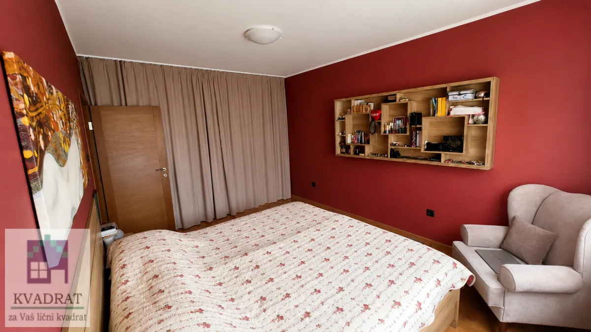Prodaja, četvorosoban stan, 115m², Grbavica, Novi Sad Sve Podlokacije