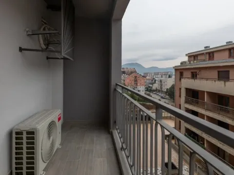 Izdavanje, dvosoban stan, 68m², Momišići, Podgorica - image 15