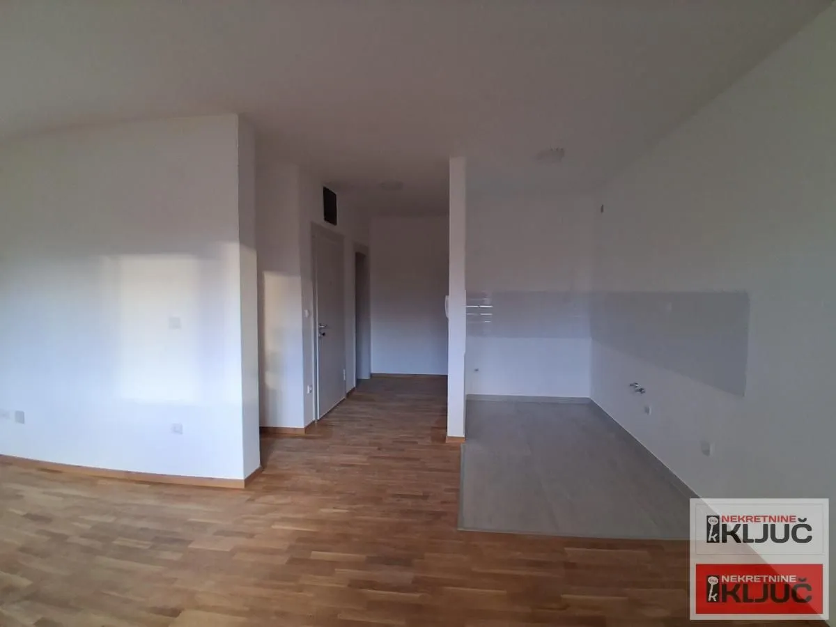 Prodaja, četvorosoban stan, 87m², Veternička rampa, Novi Sad Sve Podlokacije