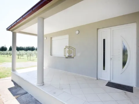 Sale, house, 122m², Golubovci, Podgorica - image 15