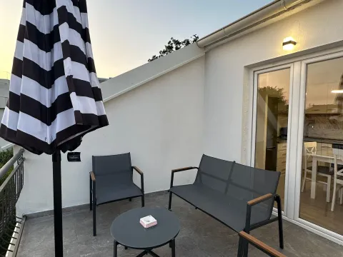 Izdavanje, stan, 54m², Seljanovo, Tivat - image 15