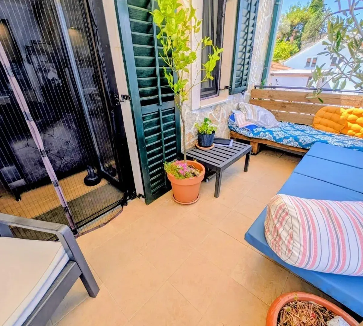 Prodaja, trosoban stan, 122m², Krašići, Tivat