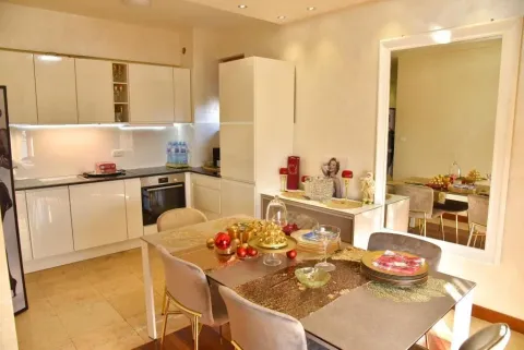 Rent, four bedroom apartment, 130m², Centar, Podgorica - image 5