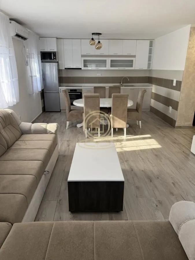 Izdavanje, četvorosoban stan, 91m², Telep, Novi Sad Sve Podlokacije