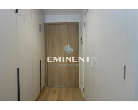 Izdavanje, trosoban stan, 78m², Savski Venac, Beograd - image 4