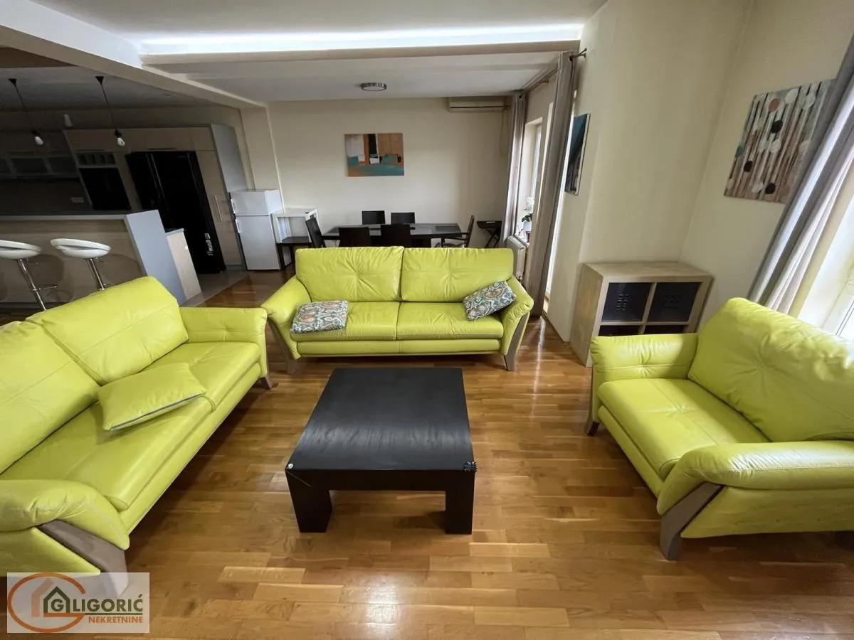 Sale, four bedroom apartment, 157m², Bul Kralja Aleksandra, Zvezdara Sve Podlokacije
