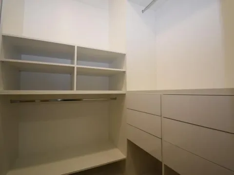 Izdavanje, trosoban stan, 120m², Kod Capital Plaze, Podgorica - image 10