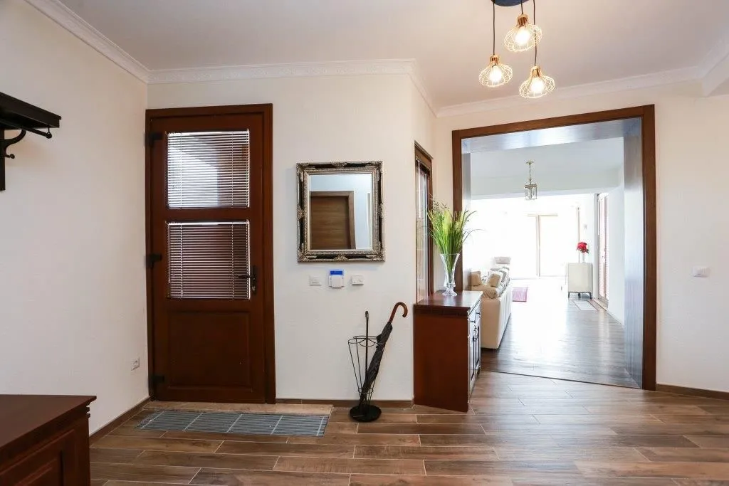 Prodaja, kuća, 600m², Tivat, Crna Gora
