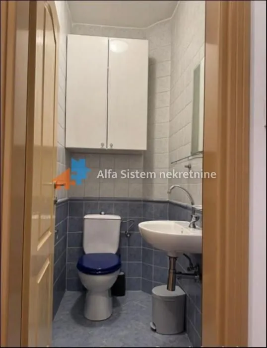 Izdavanje, trosoban stan, 90m², Crveni Krst, Beograd
