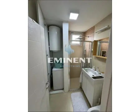 Izdavanje, trosoban stan, 60m², Savski Venac, Beograd - image 14