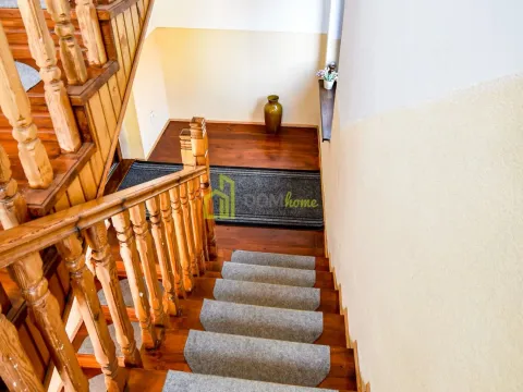 Prodaja, kuća, 370m², Tološi, Podgorica - image 21