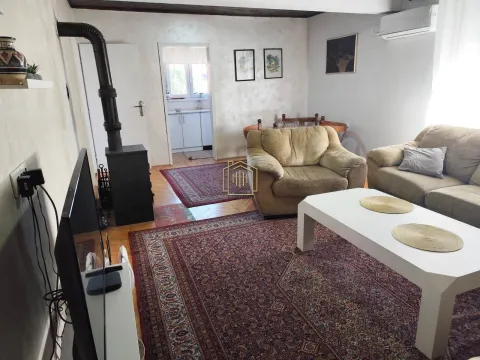 Izdavanje, trosoban stan, 100m², Stari Aerodrom, Podgorica - image 3