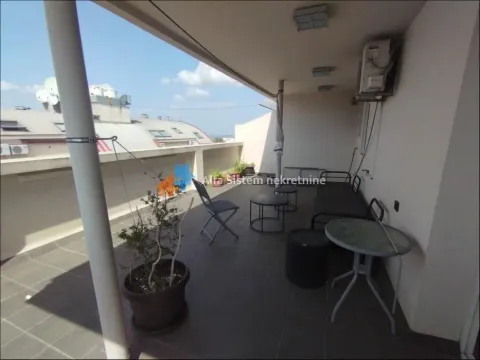 Rent, two bedroom apartment, 60m², Kalenić Pijaca, Vračar Sve Podlokacije - image 2