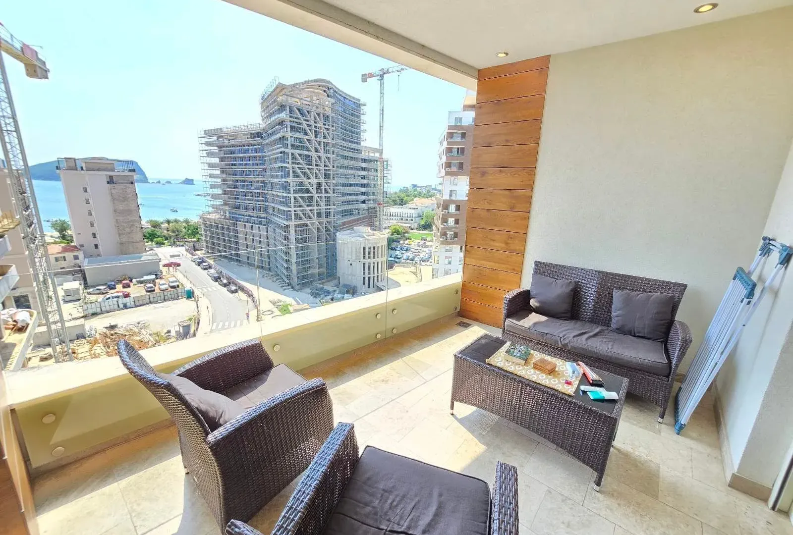 Prodaja, dvosoban stan, 125m², Budva, Crna Gora