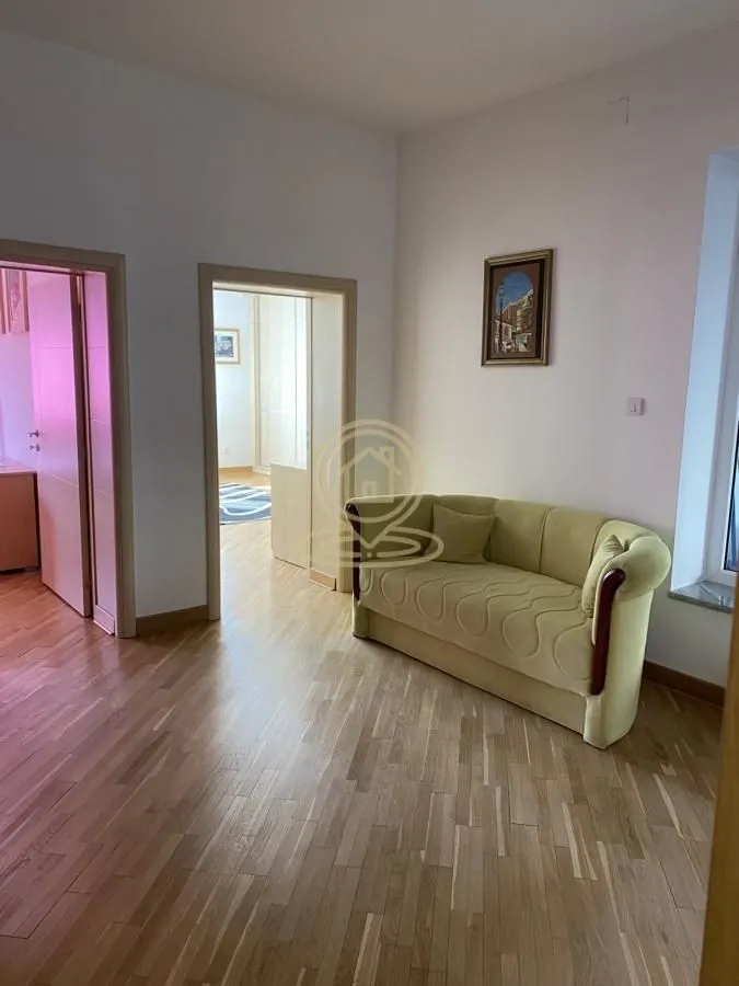 Izdavanje, trosoban stan, 92m², Tašmajdan, Palilula Sve Podlokacije