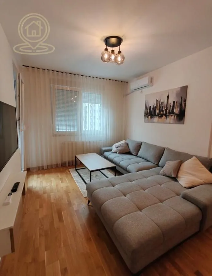 Izdavanje, dvosoban stan, 48m², Avijatičarsko naselje, Novi Sad Sve Podlokacije